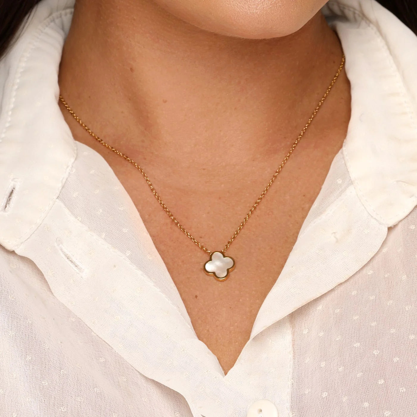 Lucky Rose Clover Necklace - 18K Gold Plated