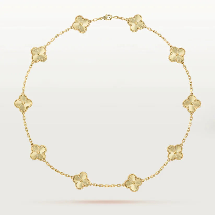 Elegant Clover Pendant Necklace