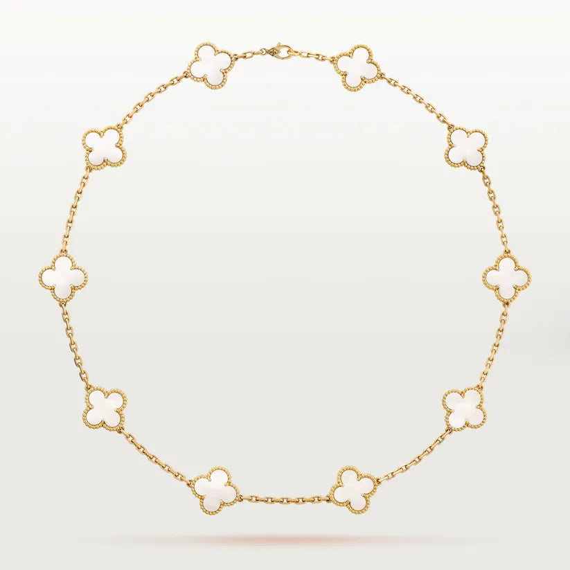 Elegant Clover Pendant Necklace