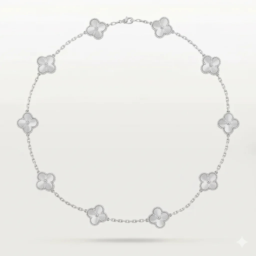 Elegant Clover Pendant Necklace