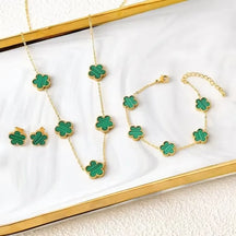 Lucky Clover Necklace – Free Bracelet & Earrings Gift Set