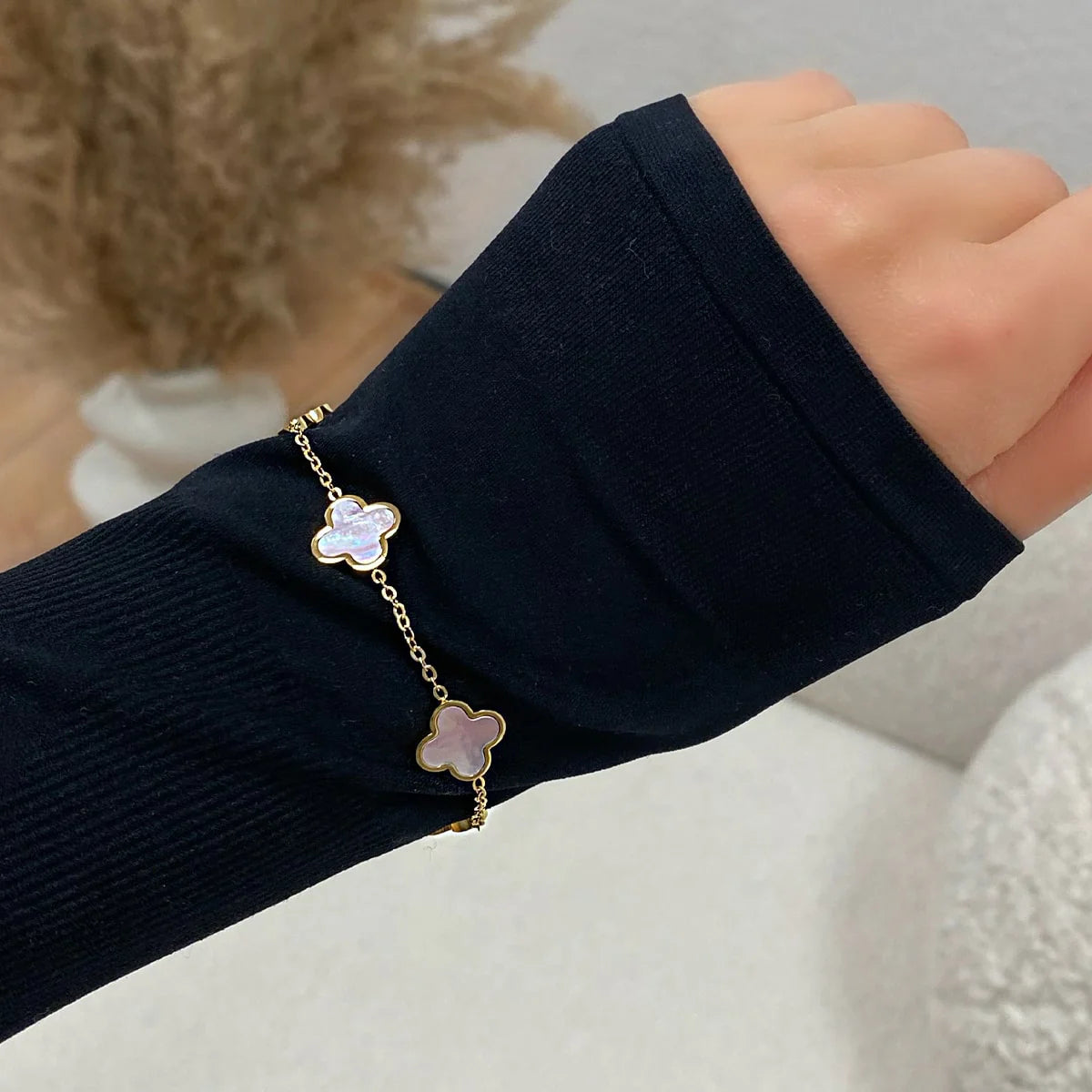 Lucky Rose Clover Bracelet - 18K Gold Plated