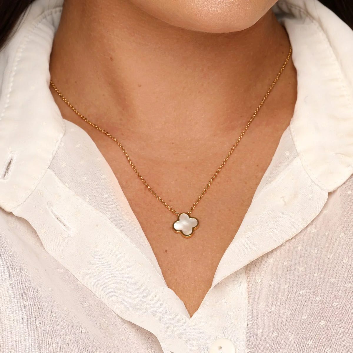 Lucky Rose Clover Necklace - 18K Gold Plated